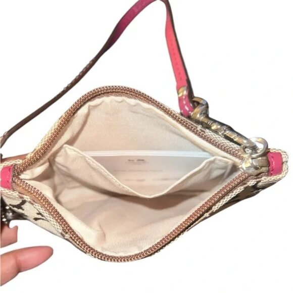 Coach Signature Wristlet in Brown and Burgundy Purple with Hangtag NWOT - Picture 4 of 4